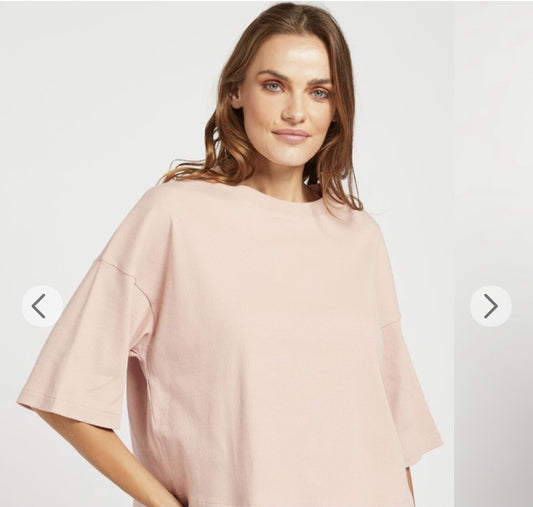Ribbed Mid Rise Pants With Elasticised Waist Band & Top
